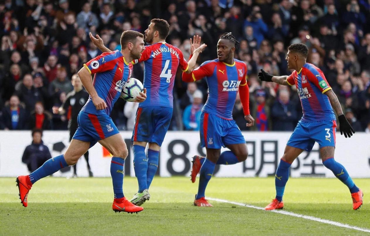 西甲16轮比赛精彩纷呈，多队争夺保级名额，各队表现起伏，悬念迭起。（西甲第16轮群雄逐鹿：保级混战白热化，球队状态起伏不定，悬念丛生）