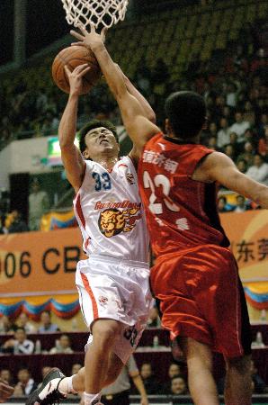 2026澳网亚太区外卡赛男单第一轮：布云朝克特战胜对手晋级8强（2026澳网亚太外卡赛男单首轮：布云朝克特取胜挺进八强）