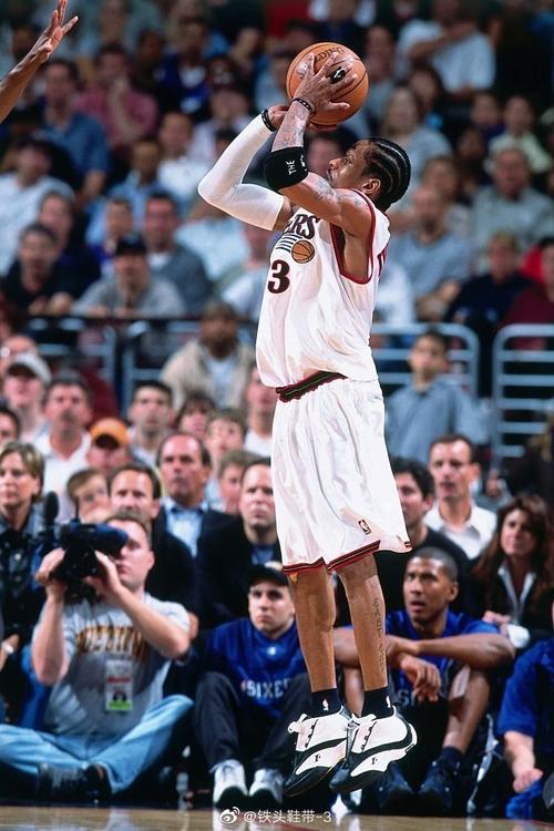 巴萨今年打进169球排队史第五，前四次均是在梅西时代（巴萨本年度轰入169球居队史第5，前四纪录皆为梅西时代）