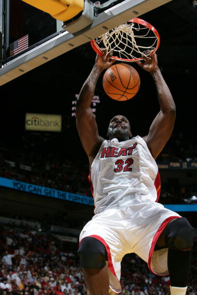 美职篮杯决赛前瞻：巅峰对决即将上演（美职篮杯决赛前瞻：巅峰之战即将打响）