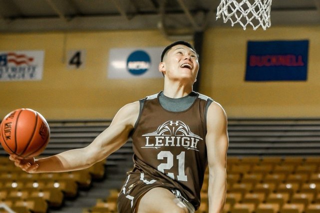 马德兴：U17国足23人名单敲定，邝兆镭10号，梁仕宇落选（马德兴：U17国足23人名单出炉，邝兆镭身披10号，梁仕宇无缘）