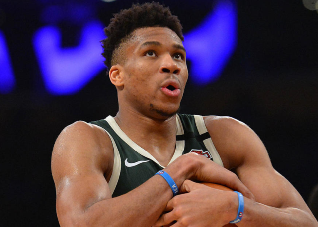 萨索洛官方：贝拉尔迪右小腿屈肌中度撕裂，已进入康复流程（萨索洛通报：贝拉尔迪右小腿屈肌中度撕裂，已启动康复计划）