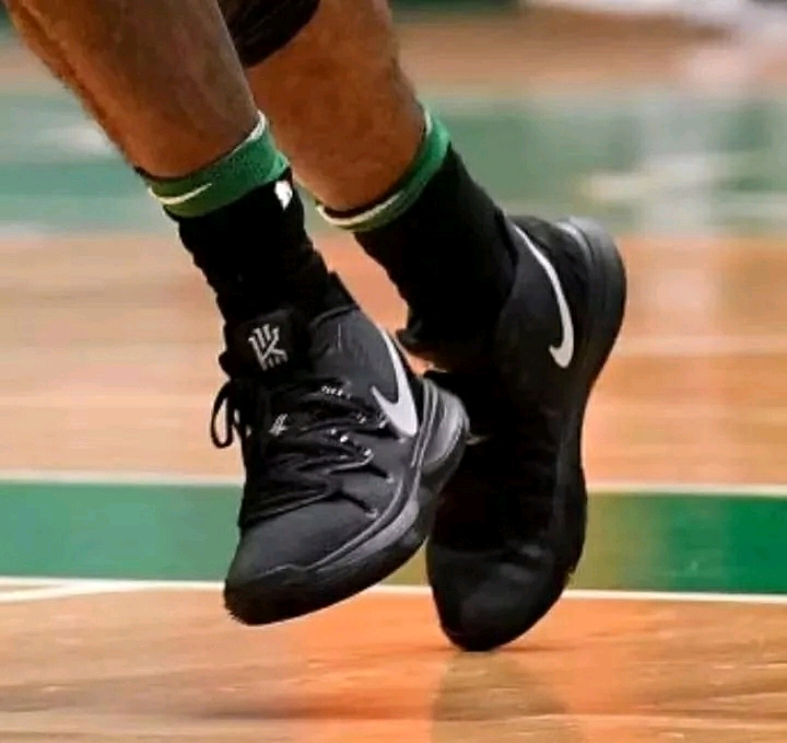 巴萨客战贝蒂斯名单：莱万、亚马尔领衔，费尔明、德容回归（巴萨客战贝蒂斯大名单：莱万、亚马尔领衔，德容、费尔明复出）