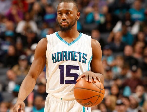 NBA交易市场动态：湖人完成外援引进,（NBA交易快讯：湖人敲定外援加盟）