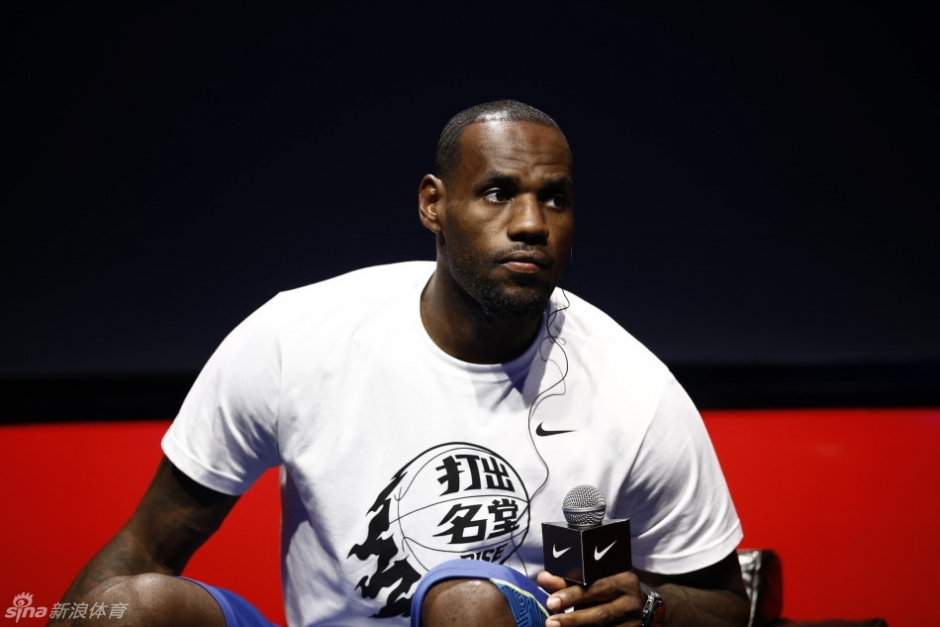 北京时间12月10日凌晨04：00，2025／26赛季欧冠联赛阶段第六轮的一场关键对决将在诺坎普球场上演。（欧冠2025／26第六轮关键战诺坎普打响，北京时间12月10日04：00开球）