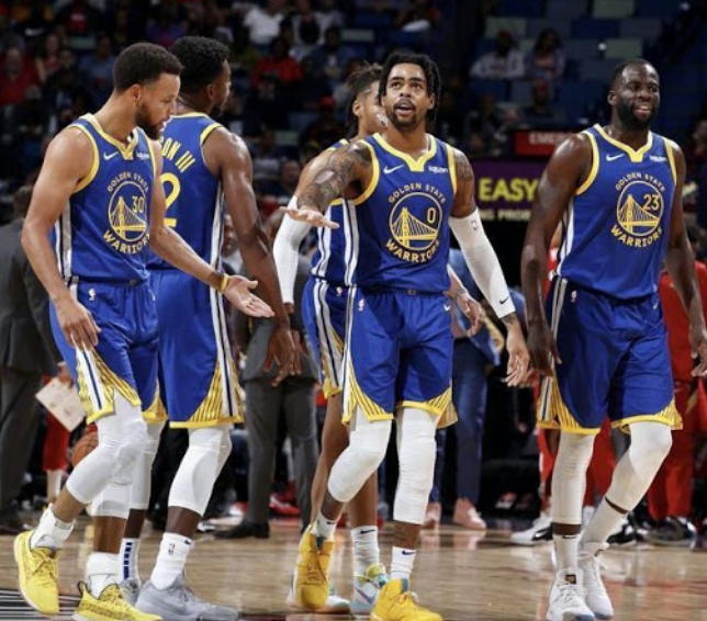 FC26美丽足球：维蒂尼亚、德容领衔，金外脚背夸雷斯马在列（FC26华丽足球：德容、维蒂尼亚领衔，外脚背大师夸雷斯马上榜）