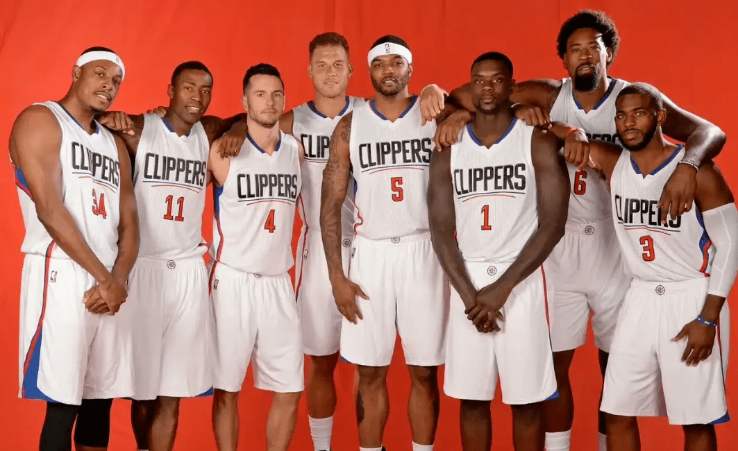 19投狂轰38分7助！女篮后卫线又杀出一王牌：宫鲁鸣这次看走眼了（19投砍下38分7助！女篮后场再出王牌：宫鲁鸣这回看走了眼）