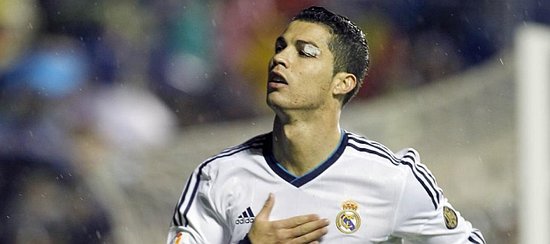 奥格斯堡vs汉堡：凯文-施洛特贝克、法比安-里德首发，法比奥-维埃拉、洛孔加出战（奥格斯堡对汉堡：凯文-施洛特贝克、法比安-里德先发，法比奥-维埃拉与洛孔加出场）