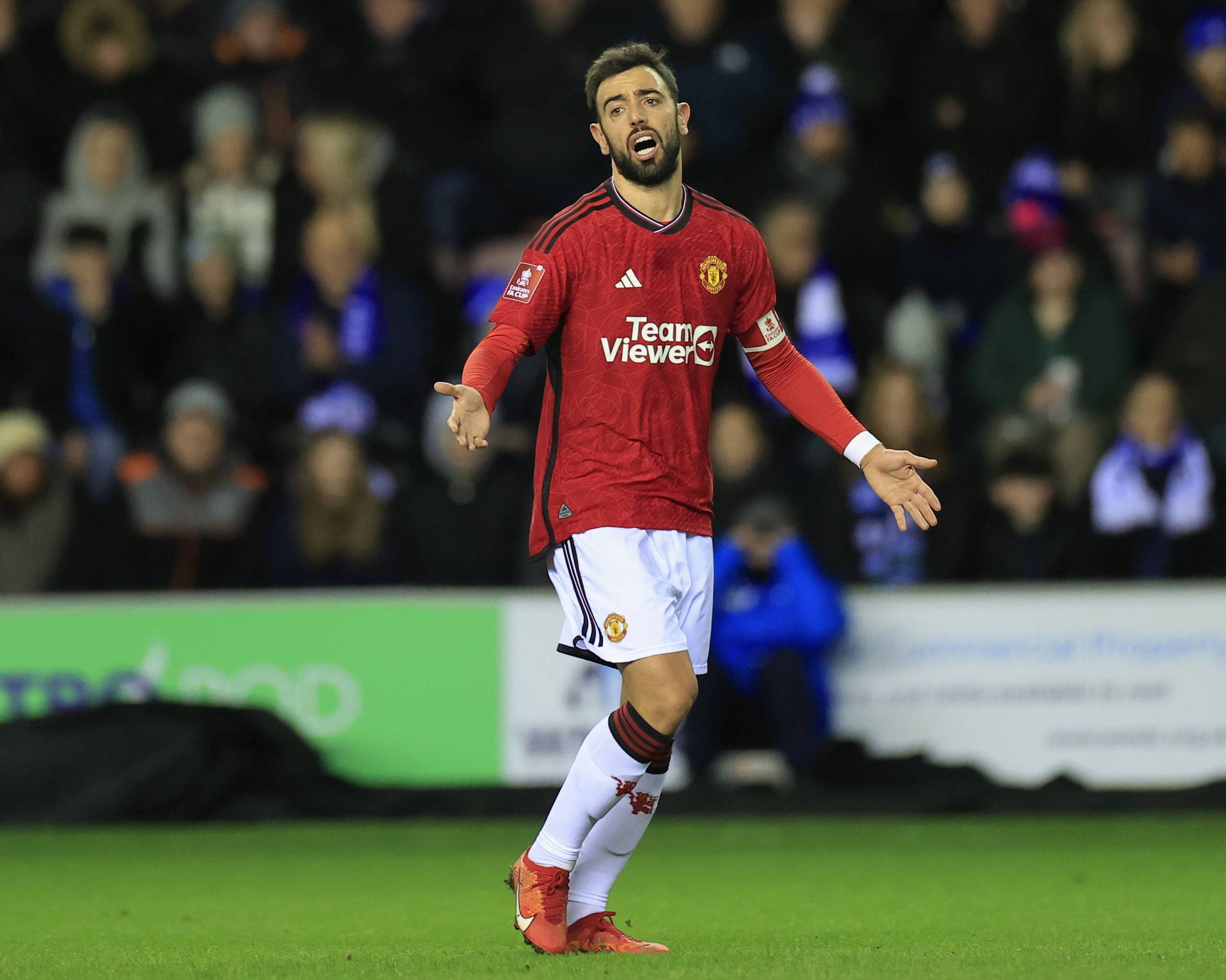 武汉三镇再度展现强队实力（武汉三镇再次证明强队底蕴）