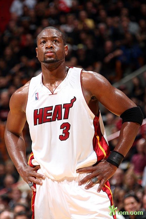 1、据《图片报》消息，沙尔克希望在一月份引进一名...（图片报：沙尔克计划在一月份引进一名...）