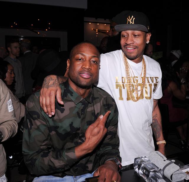 对阵都灵时的这粒任意球，至今仍让红黑军团球迷津津乐道（对都灵那记任意球，至今仍令红黑军团球迷回味无穷）