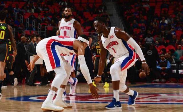 鹈鹕兜售墨菲要价4个首轮签 马刺会为了他而掏空家底吗？（鹈鹕求售墨菲开价四个首轮签，马刺会为他倾尽筹码吗？）