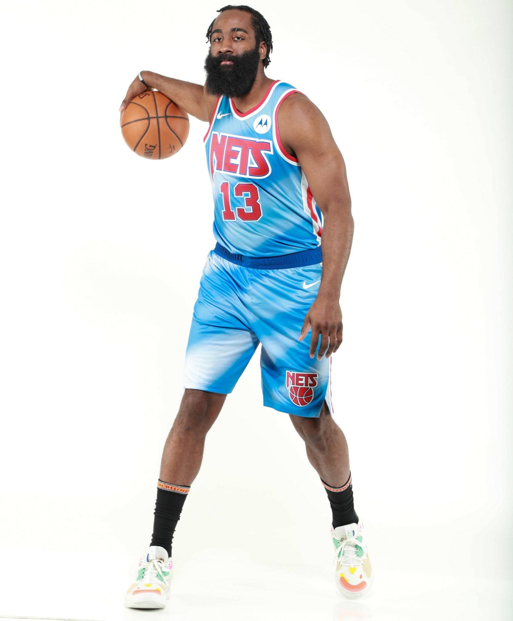 CBA：山东队主场失利 不敌北京首钢（CBA：山东主场告负，北京首钢客场取胜）