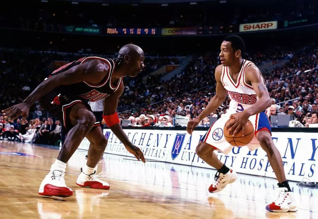 法国队11月大名单：姆巴佩领衔，坎特、谢尔基在列（法国队公布11月名单：姆巴佩领军，坎特与谢尔基入选）