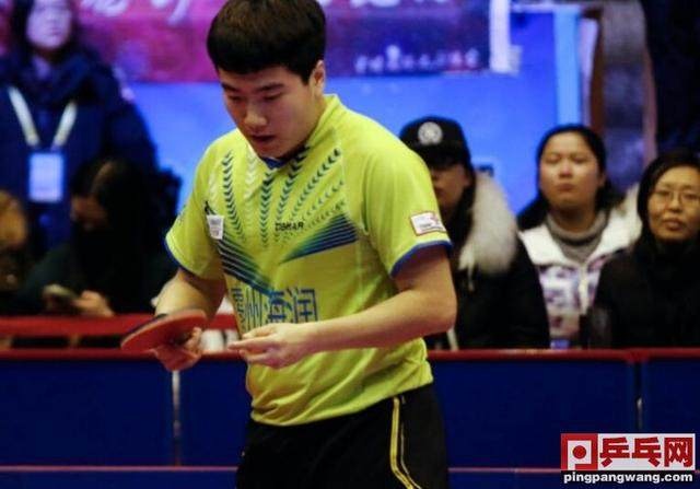 第六届中国马拉松博览会在厦门开幕.